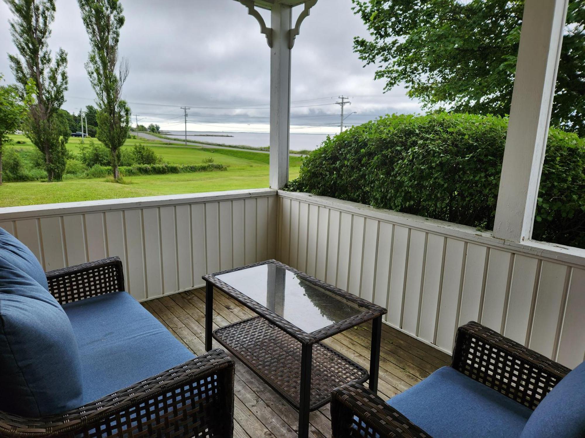 Auberge Vue D'La Dune - Dune View Inn Bouctouche Eksteriør bilde