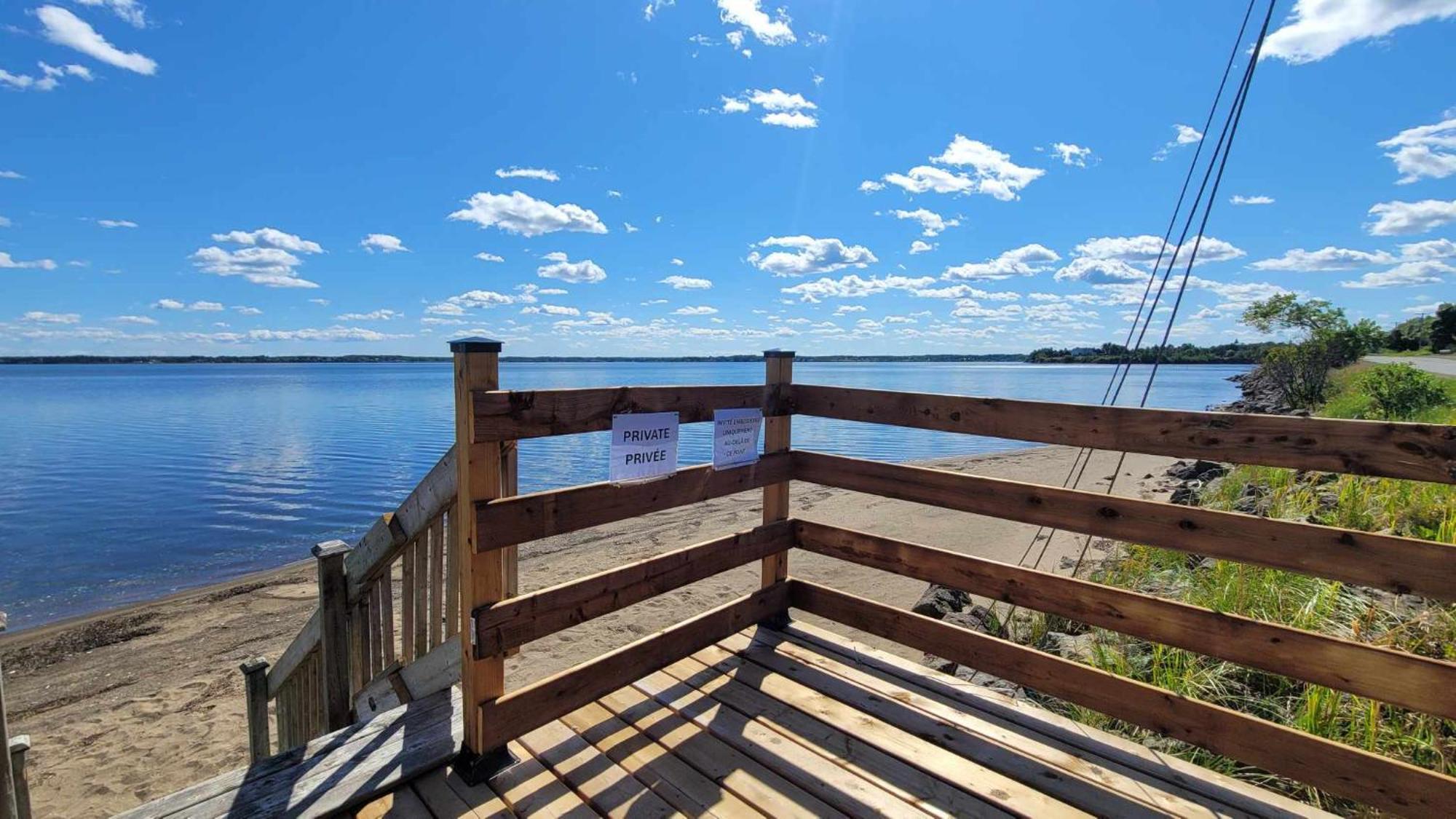 Auberge Vue D'La Dune - Dune View Inn Bouctouche Eksteriør bilde